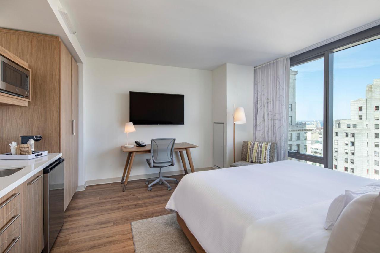 Guest room 1 King City view