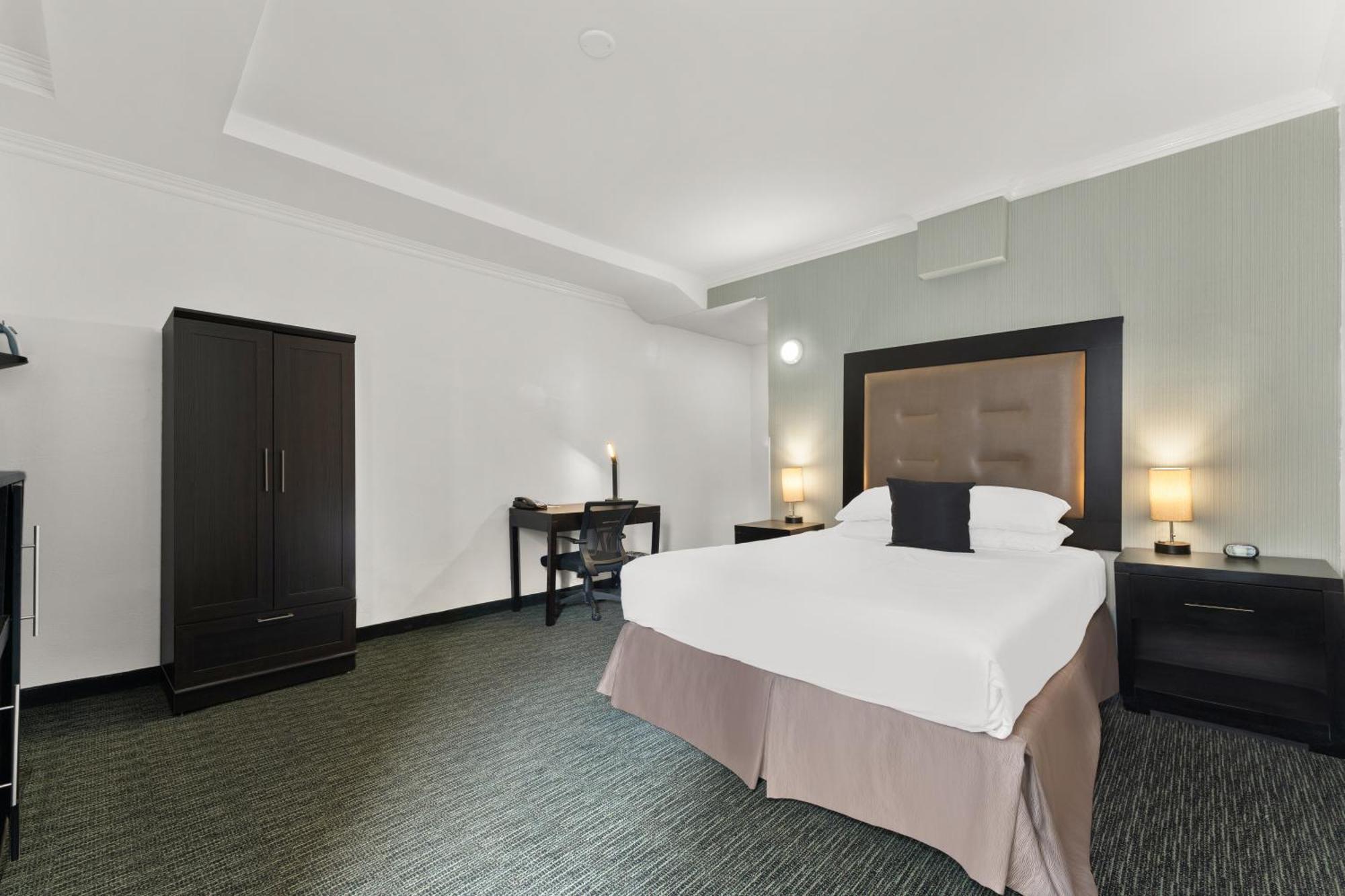 Queen Room Non Smoking