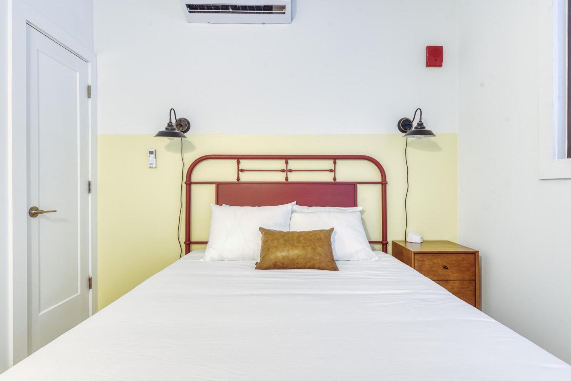 Deluxe Apartment,1589698838:JPEG