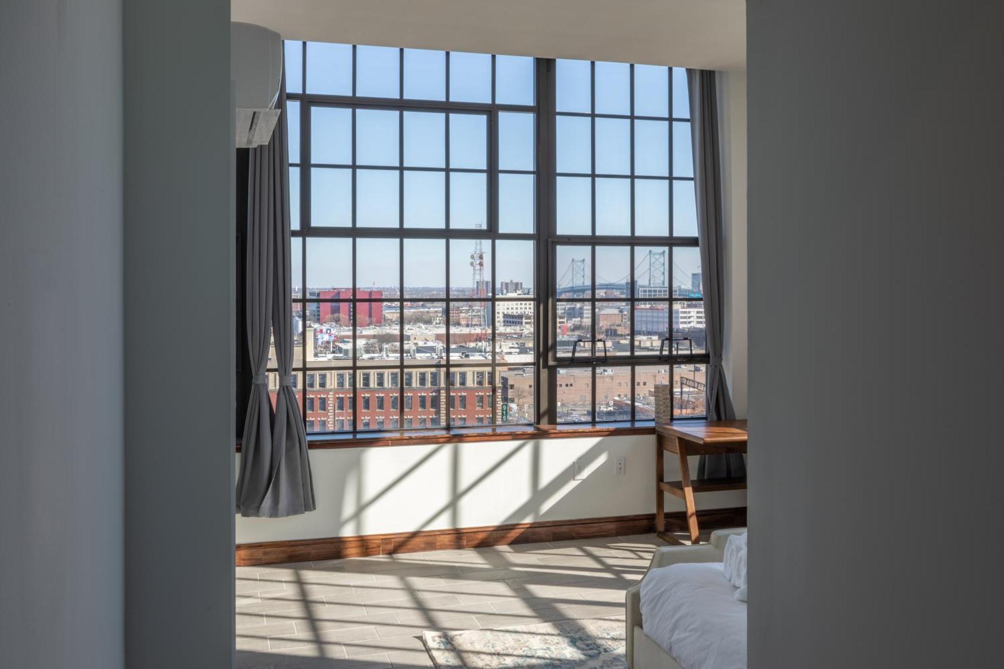 Penthouse Apartment,1589666461:JPEG