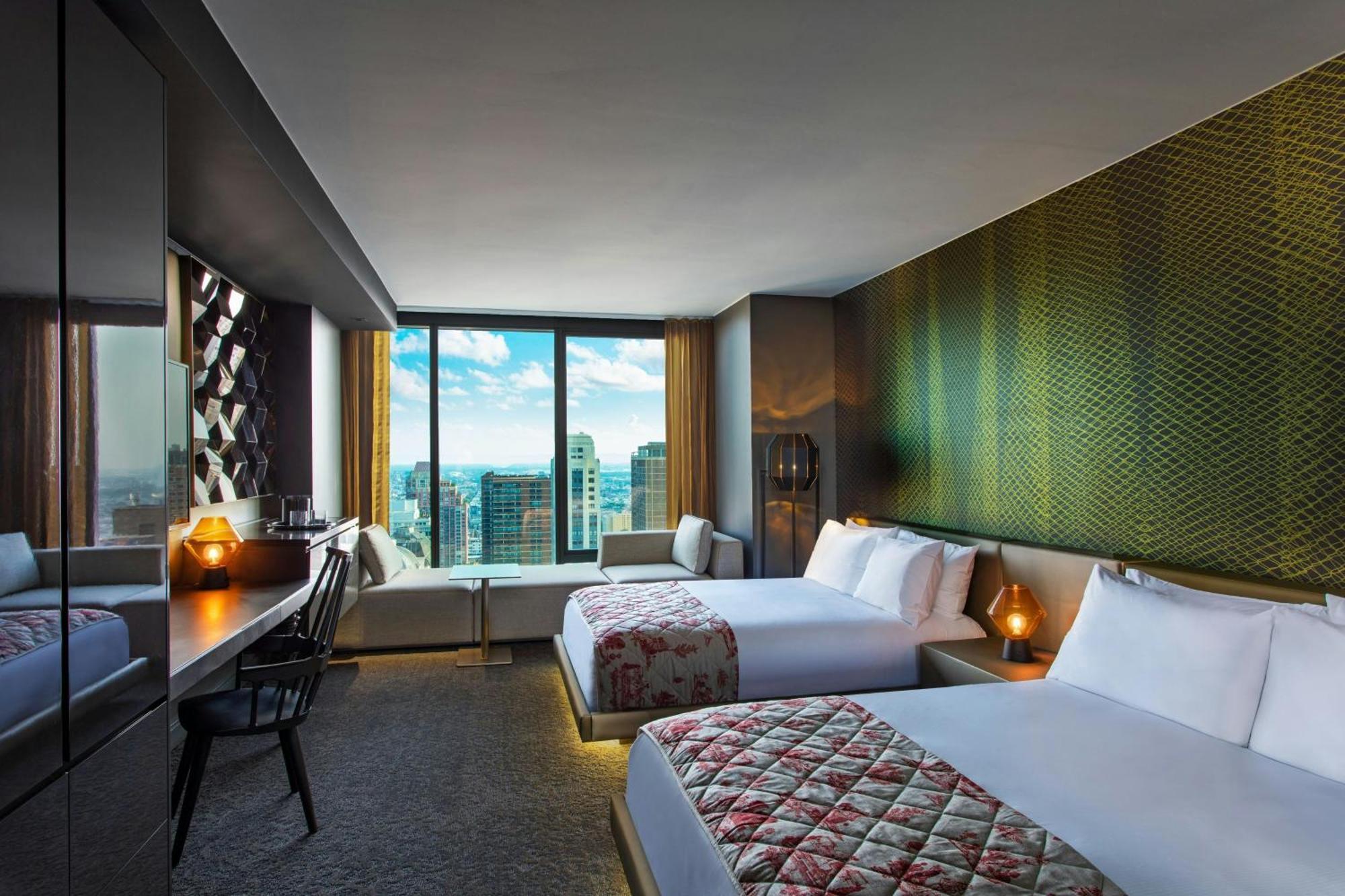 Spectacular Guest room 2 Queen City view