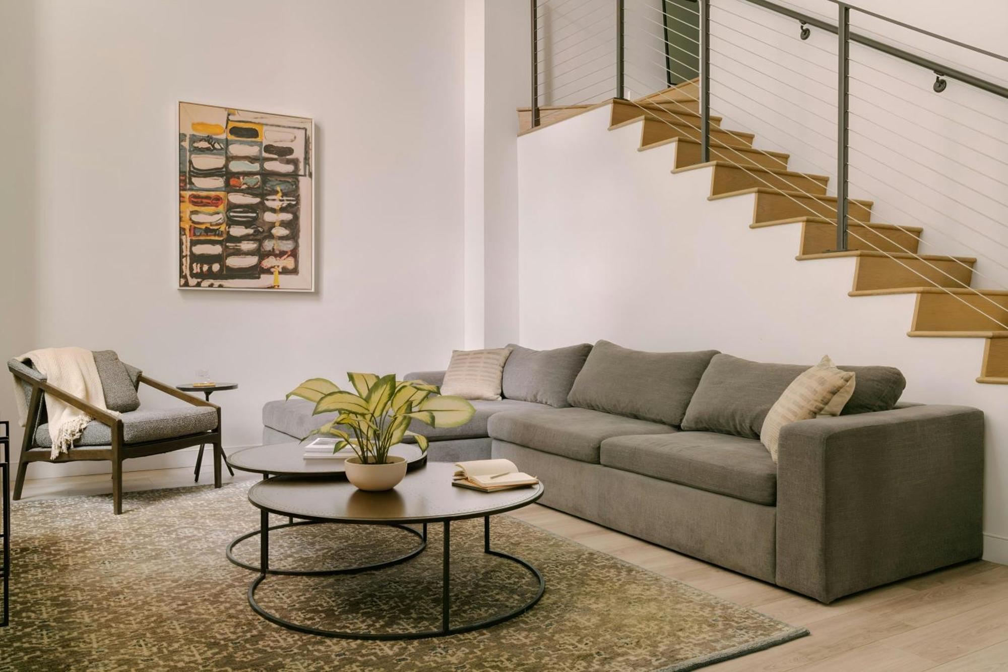 Lofted One-Bedroom Apartment King Bed