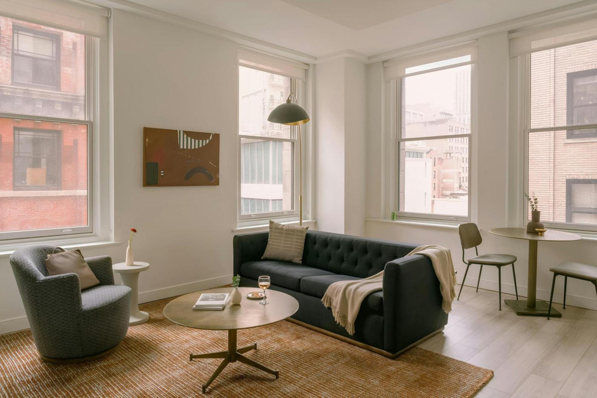 Stellar One-Bedroom Apartment King Bed