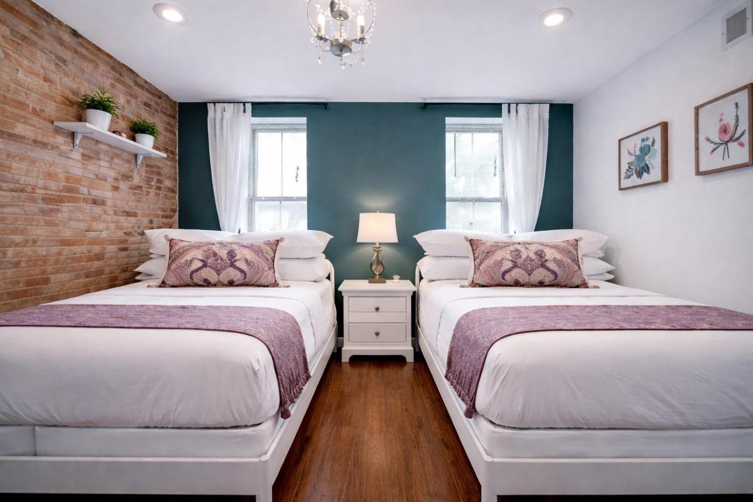 Double Room Private Bathroom