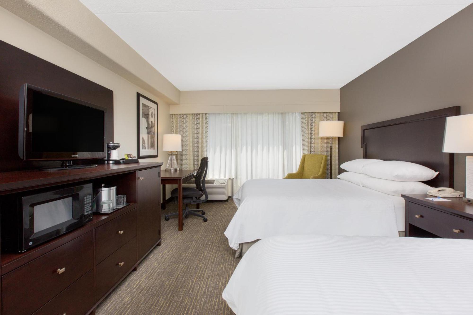 1 King Bed Deluxe Mobility Accessible Room Non-Smoking