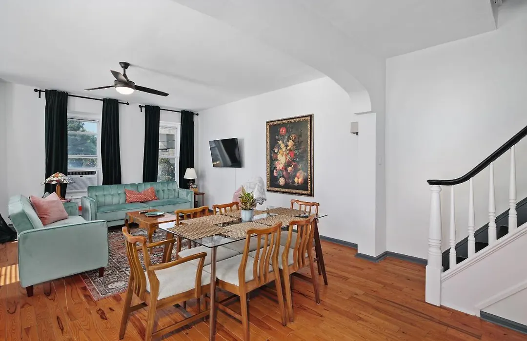 Modern Parisian Apartment In The Heart Of Manayunk-1