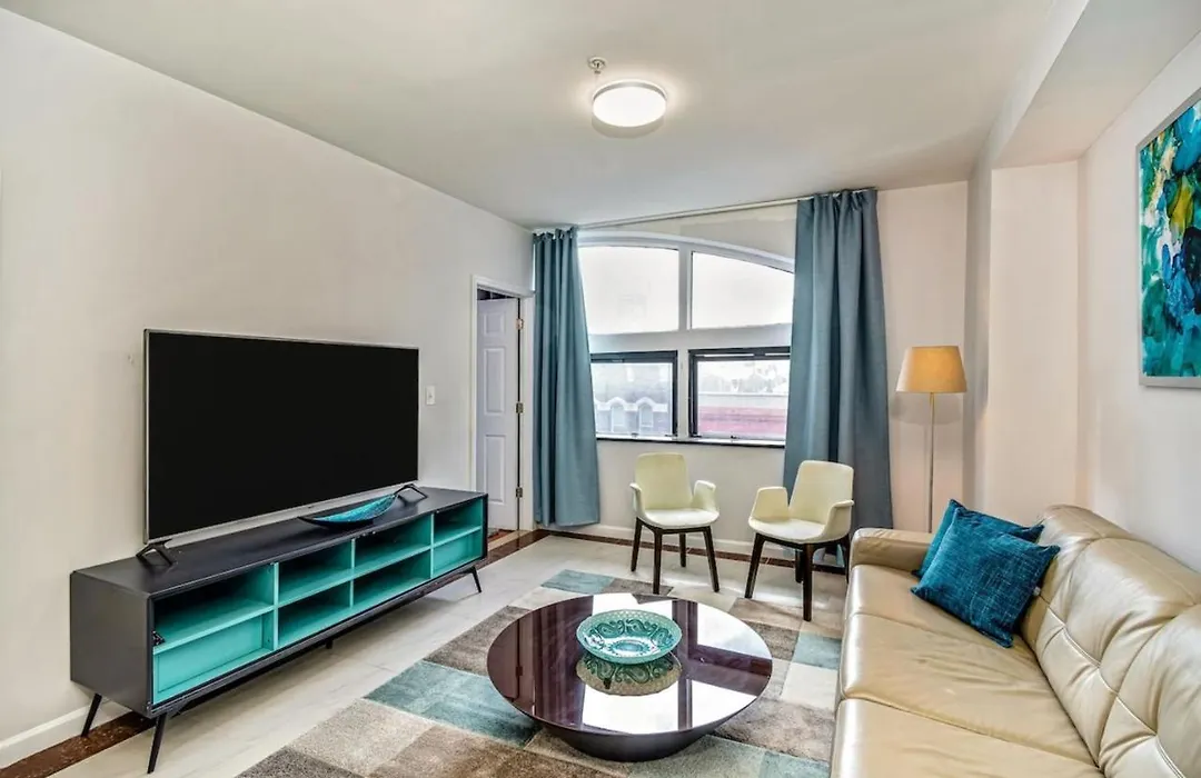 2Bd Apartment Next To Reading Terminal And Convention Center-1