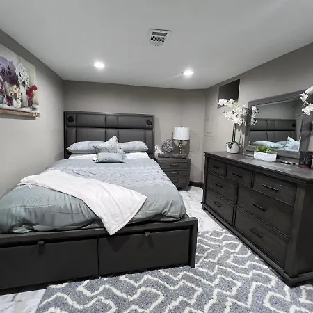 Luxury 1 Bedroom Apartment In Philadelphia-2