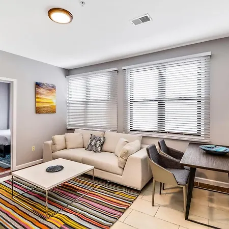The Vacation Spot! 2Bd Apartment Steps Away From The Convention Center-3