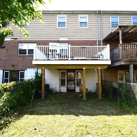 Tuscany 2900 - Classic Italian Style 3Br W Parking Near Airport-2