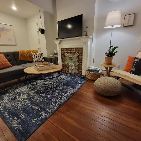 Accentuated Apartment In Manayunk-2