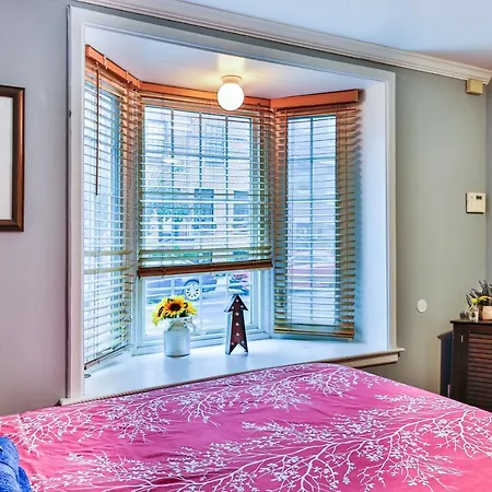 The Retreat Suite With Private Pool Table-2