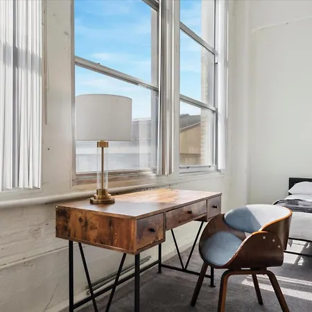 Loft640 Studio, Free Parking, Kitchen, Workspace, Great Location-3