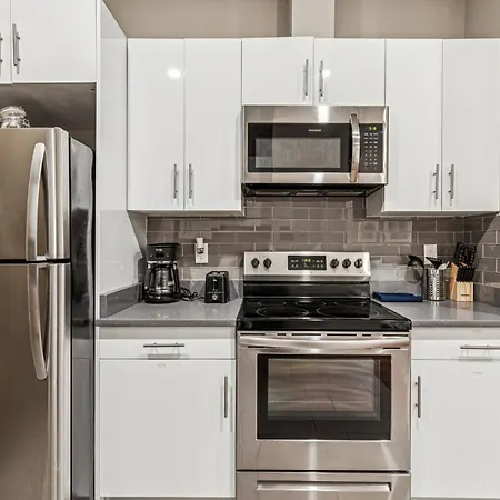 Stay At Luna On Callowhill-3
