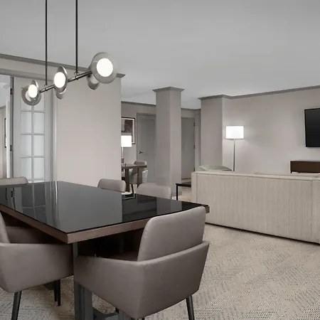 Doubletree By Hilton Philadelphia Airport-2