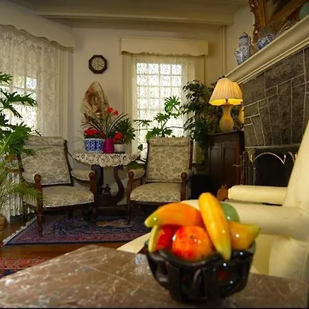 Burbridge Street B&B-2